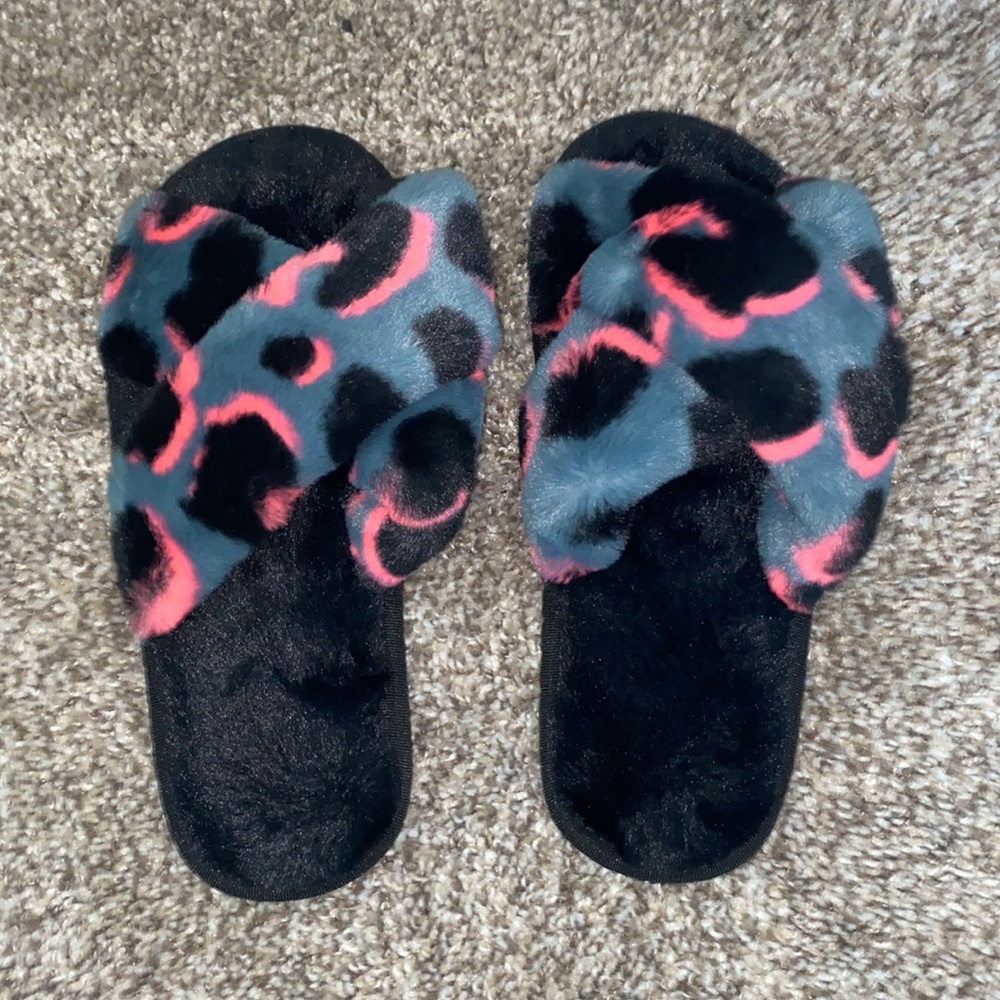 Fluffy slippers